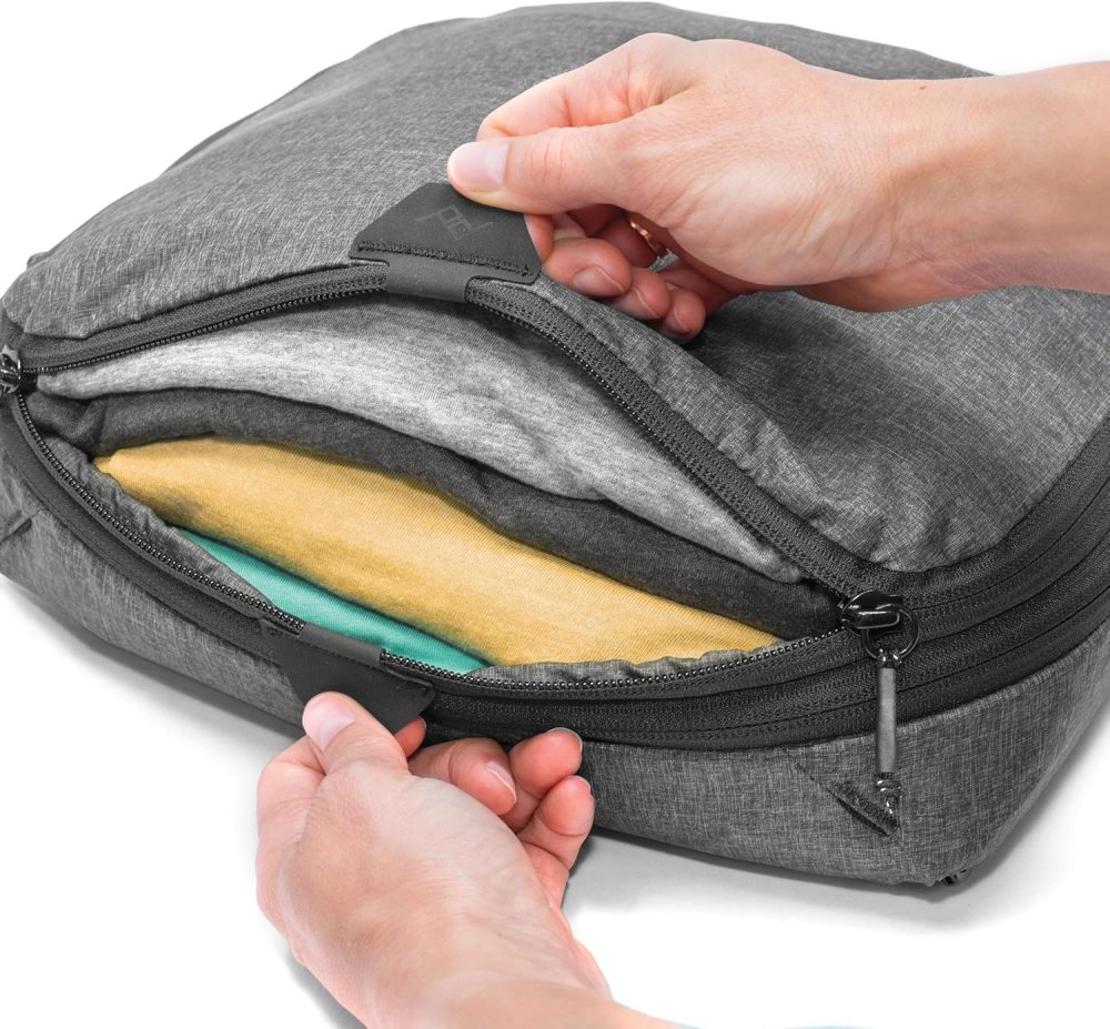 Peak Design Packing Cube Medium for Quick and Efficient packing (Charcoal) BPC-M-CH-2 - Image 4